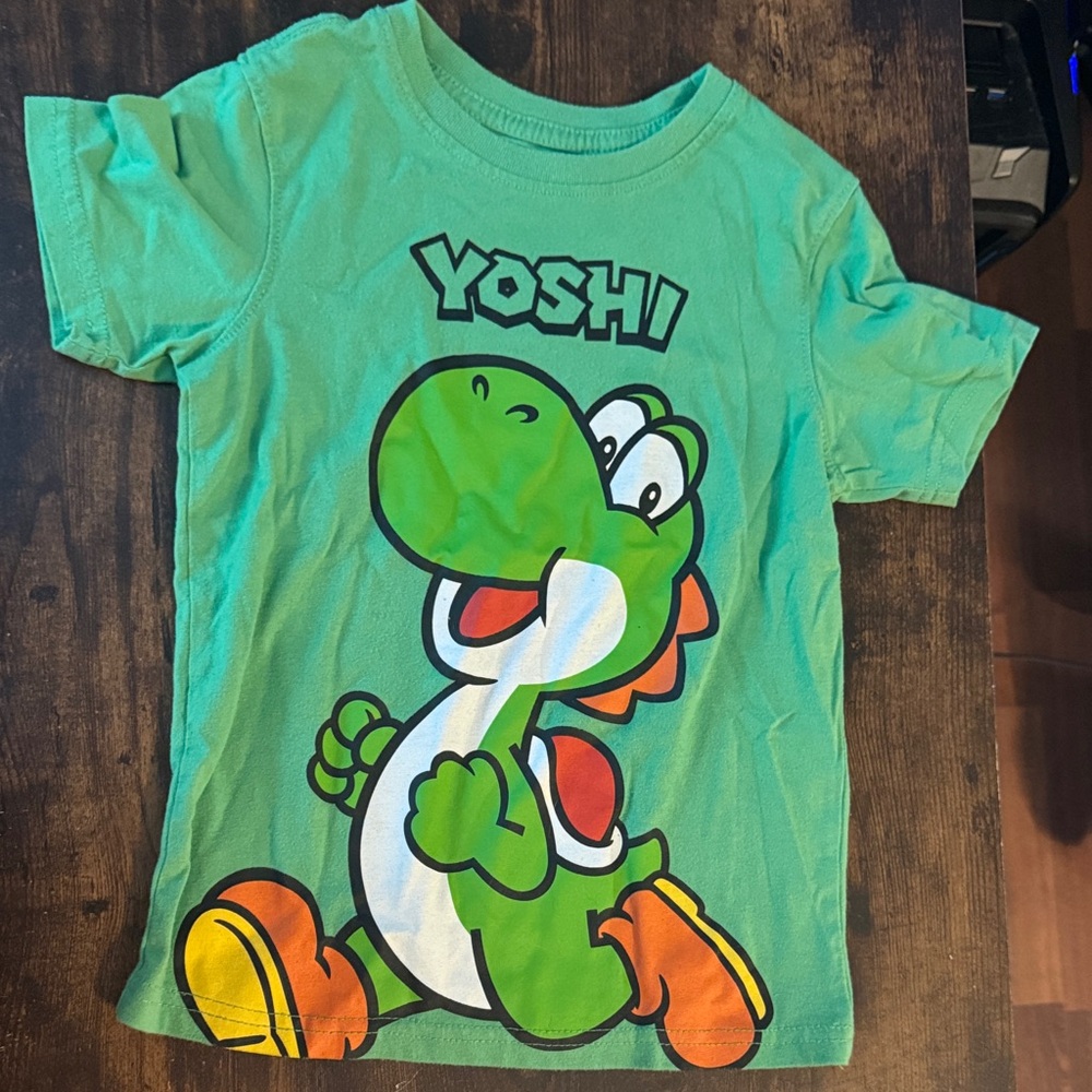 Nintendo Green Yoshi Kids Short Sleeve Tee